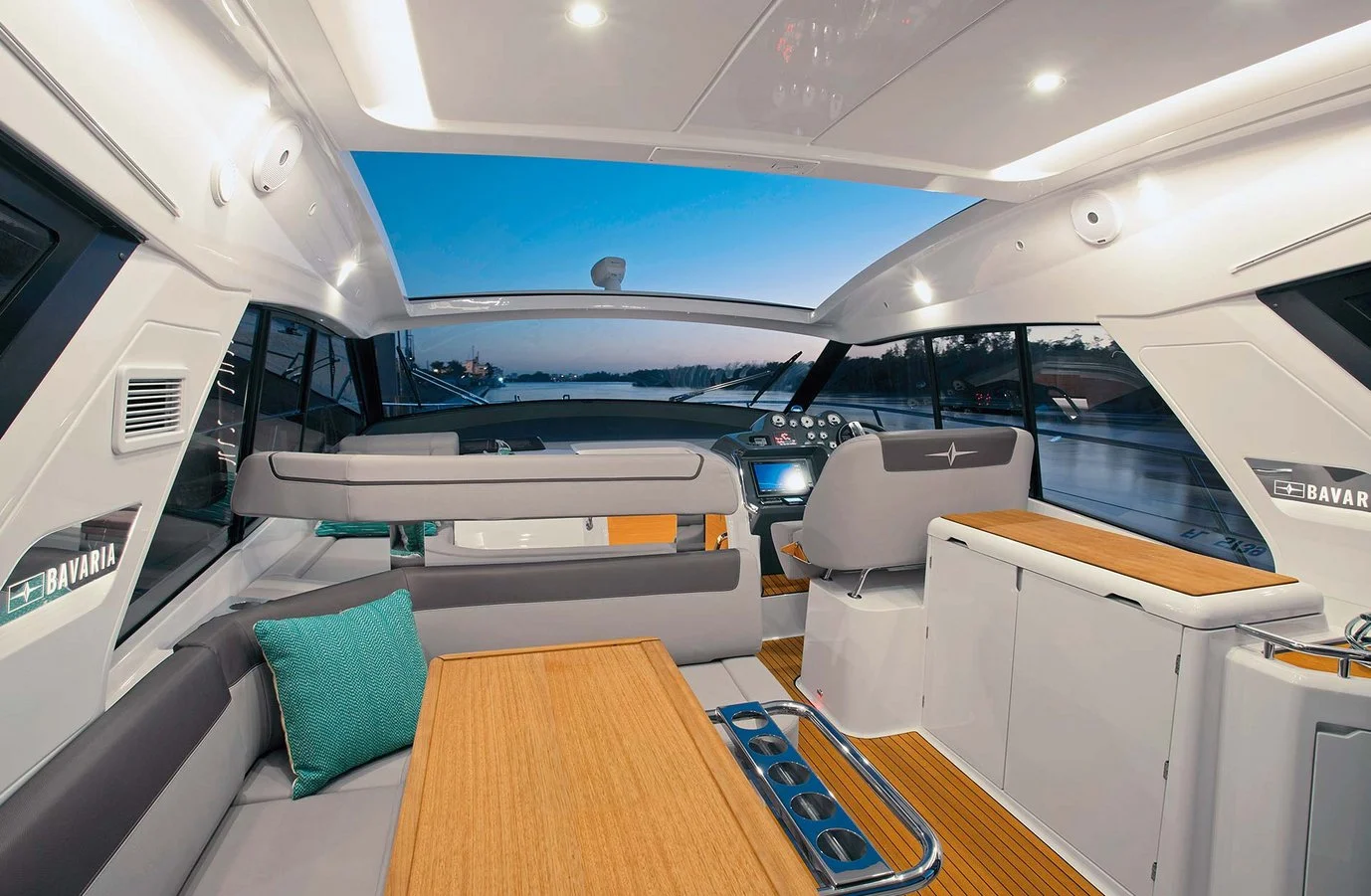 Bavaria S45 cockpit